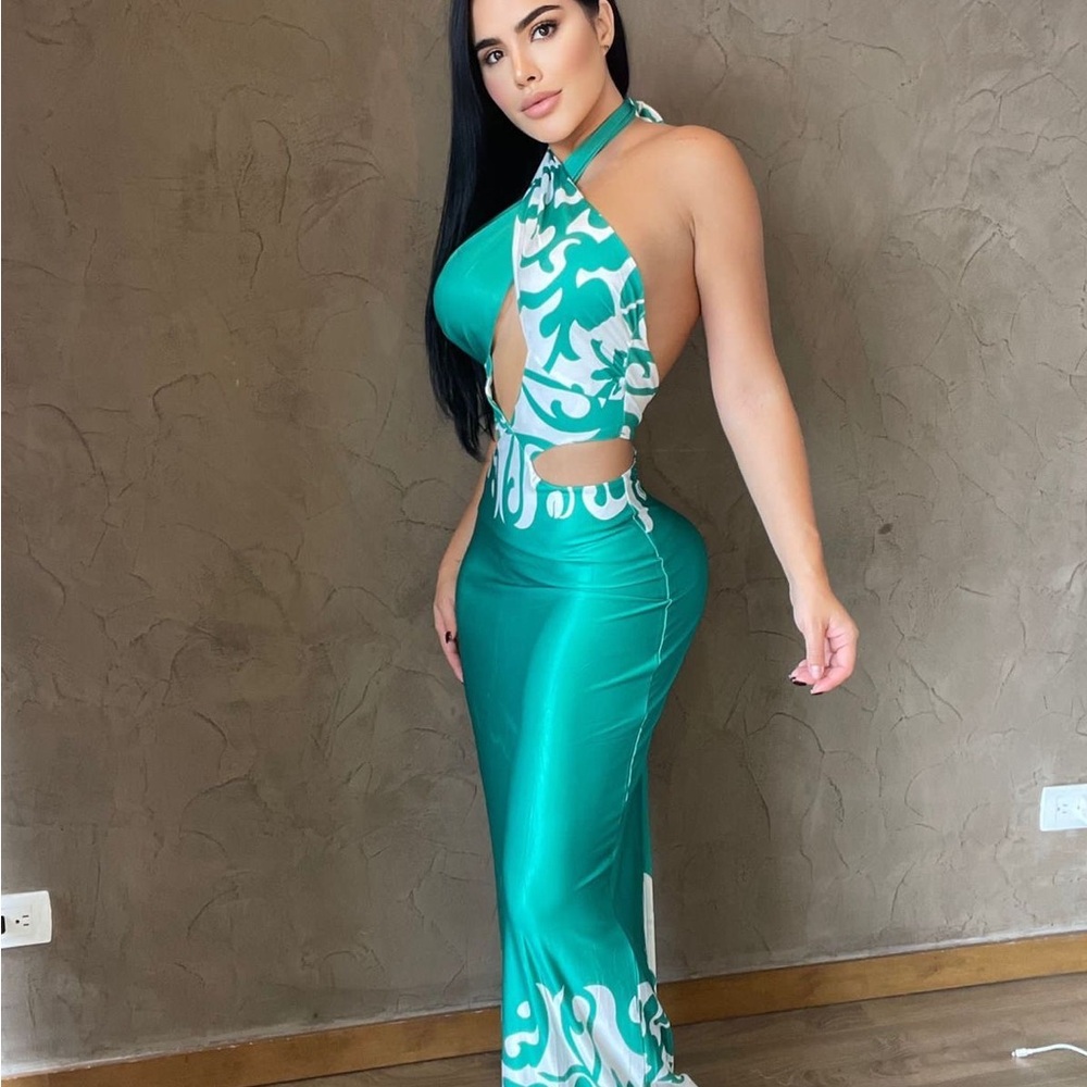 Cross Fitted Polyester And Elastane Open Back Dre… - image 2